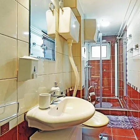 Apartment Tara *